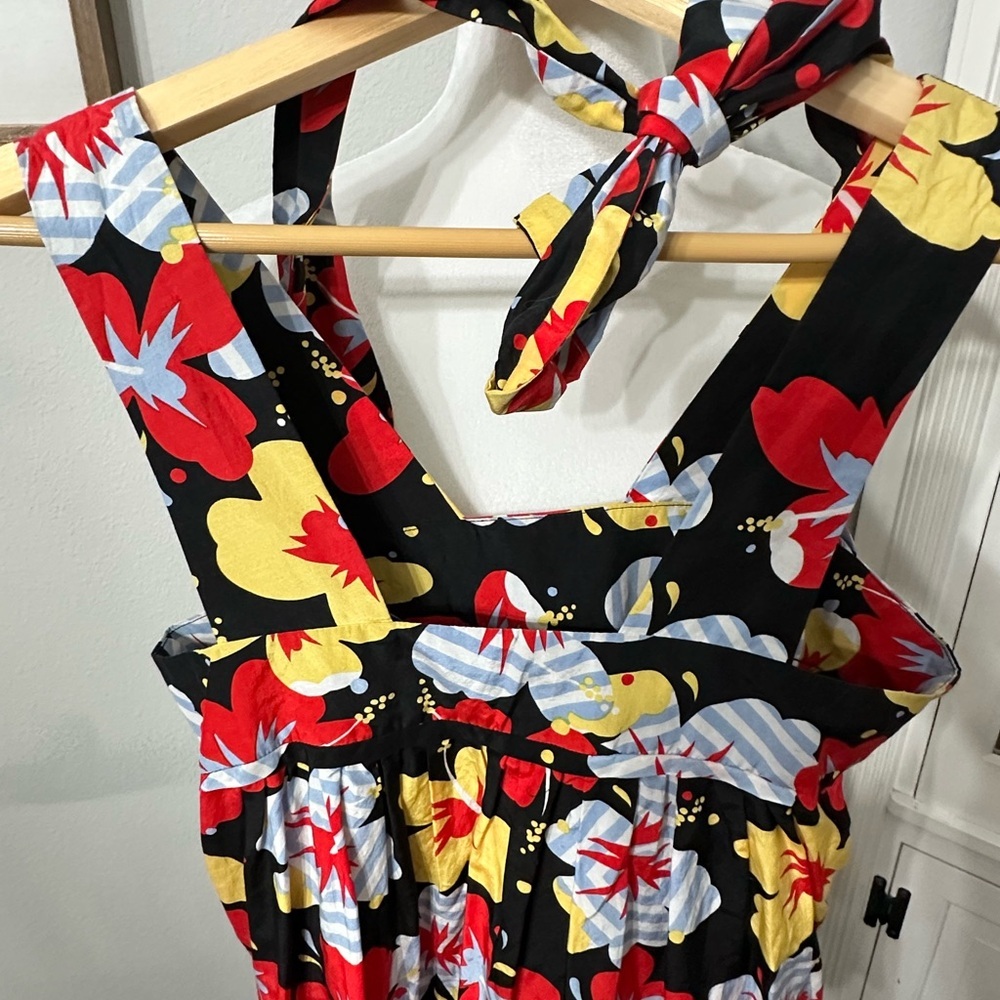 Anthropologie Floral Tie Front Tank Top in Black and Yellow - Picture 5 of 7